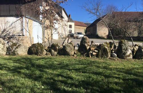 Saint-Pierre-de-Fursac Cama Y Desayuno | La Mirabelle