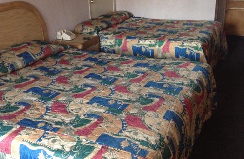 South Wrigley Hotel | La Mirage Inn