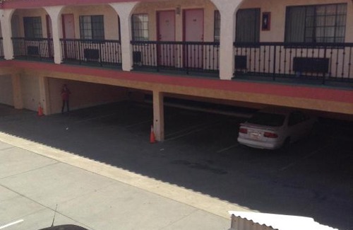 South Wrigley Hotel | La Mirage Inn