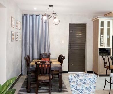 Kireka Casa | La Mo Home