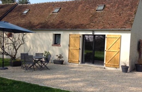 Vitry-aux-Loges Cama Y Desayuno | la Monlassière