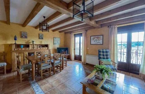 Navarredonda de Gredos Apartamento | La Nava de Gredos acogedor piso con vistas