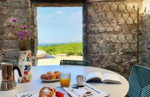 Pantelleria Casa | La Palma & La Luna - Dammuso Retreat