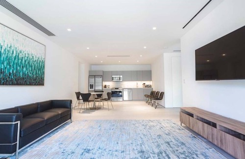 Dunmore Town Casa | La Palmeraie Modern House, Oceanfront, private beach, rooftop deck, maid & more!