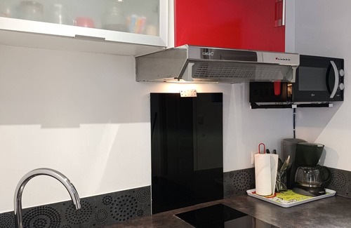 Soyaux Apartamento | La Parenthèse Furnished apartment, Terrace, Garden. PKG Free Netfix BOx TV.