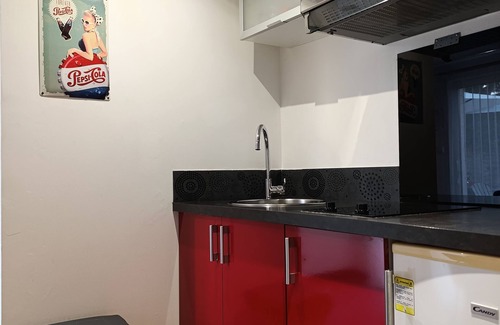 Soyaux Apartamento | La Parenthèse Furnished apartment, Terrace, Garden. PKG Free Netfix BOx TV.