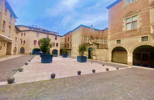 Castres Apartamento | La Parenthèse Occitane - Downtown - Netflix