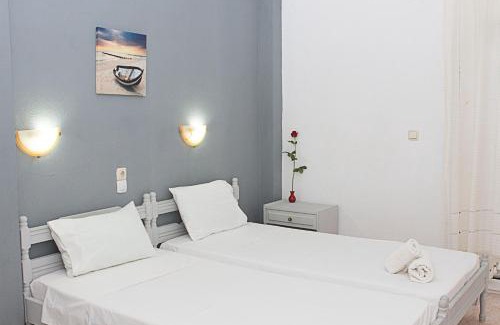 Skiathos Town Hotel | La Pensione Skiathos
