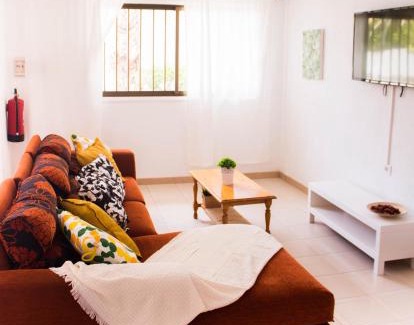 Alcala Casa | La Perla Beach House