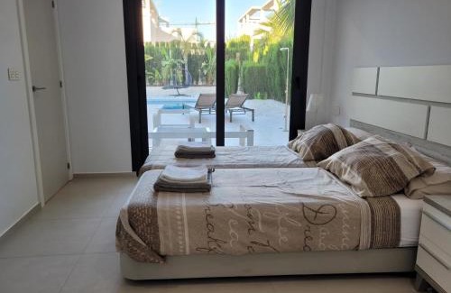 Benijofar Villa | La Perla Blanca