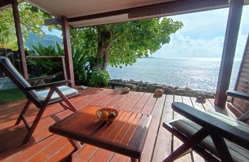 Pihaena Casa | La PERLE de MOOREA Fare MOANA ITI Bord de lagon