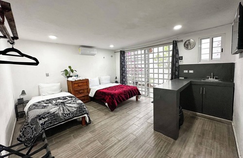 Adolfo López Mateos Hotel | La Perle Noire
