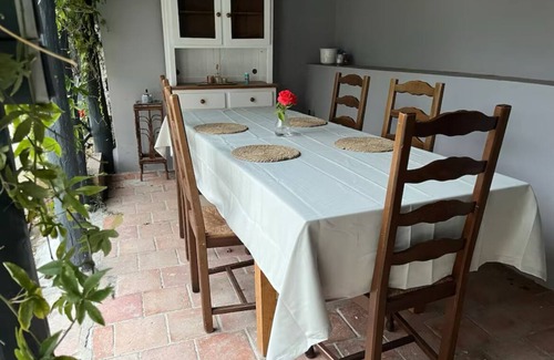 Saint-Georges-sur-Cher Casa | La petite Maisonette country house near the Loire castles