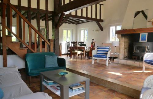 Bonneville-la-Louvet Casa | La Petite Haie