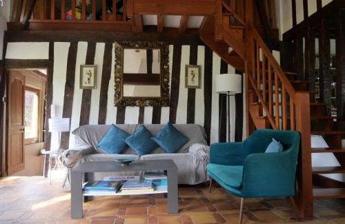 Bonneville-la-Louvet Casa | La Petite Haie