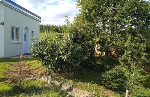 Matton-et-Clemency Casa | La petite maison au calme dans les champs