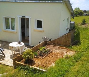 Matton-et-Clemency Casa | La petite maison au calme dans les champs