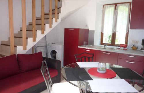 Saint-Chely-du-Tarn Casa | LA PETITE MAISON D'ARNAL