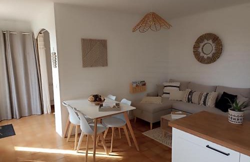 Parce-sur-Sarthe Apartamento | La petite maison à la campagne !