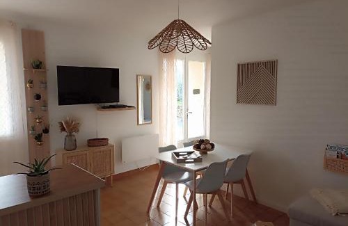 Parce-sur-Sarthe Apartamento | La petite maison à la campagne !