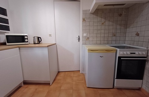Les 3 Ponts Cama Y Desayuno | La Petite Maison Nîmoise - Le Calme Proche de la Ville