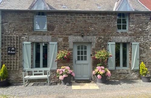 (le) Mesnil Hue Casa | La Petite Maison - No 4 La Relierie