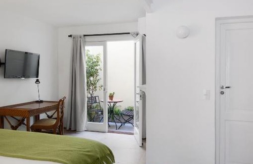 Victoria Cabina | La Petite Maison Punta Chica