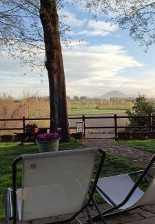 Monzambano Cama Y Desayuno | La Piana