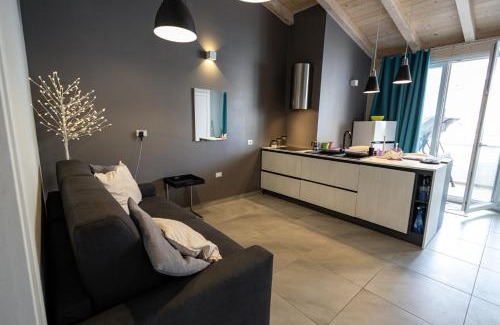 Sferracavallo Casa | La Piazzetta a Mare Holiday House
