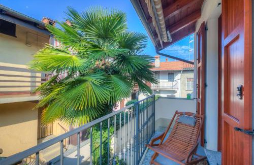Meina Casa | La Piccola Casa Dell'Uva Fragola - Happy Rentals