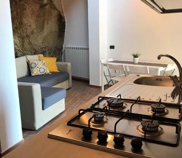 Pietrapertosa Apartamento | La Pietra Gialla