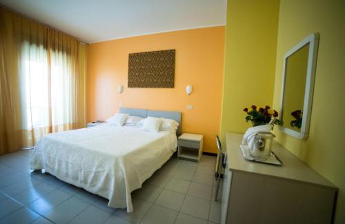 Roccalumera Hotel | La Piramide