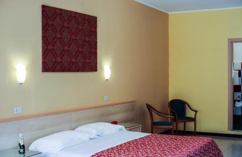 Roccalumera Hotel | La Piramide