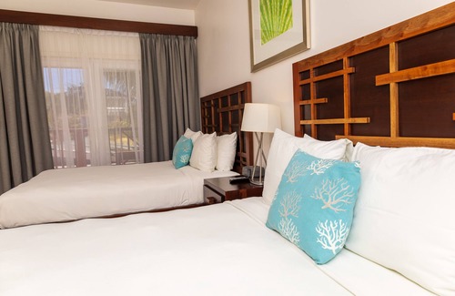 Antoneys Cay Hotel | La Placita Inn