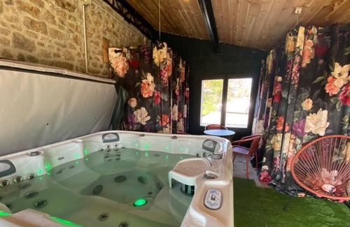 Le Parc Cabaña | La Poignière, Cottage 15 People, SPA