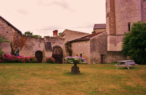 Luze Cabaña | "La Porterie" 4 **** Encantadora casa de campo en una abadía del siglo XII