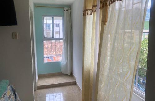 Calarca Casa | La Posada de Laura - Habitación