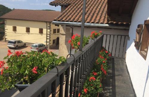 Viscarret-Guerendiain Casa | La Posada Nueva