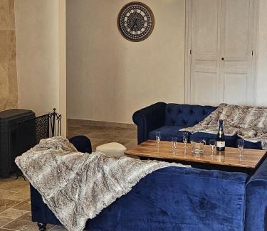 Esson Casa | La Poserie des Monts et Vallées