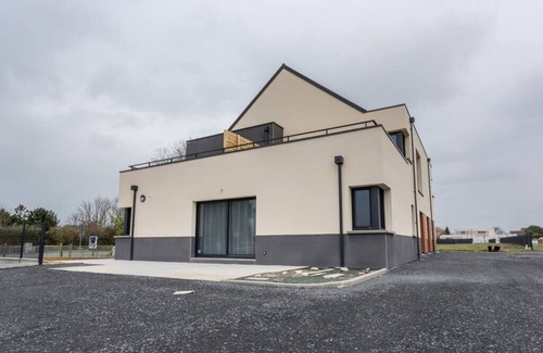 Saint-Come-de-Fresne Apartamento | La poupe, F3 with terrace 60m from the sea