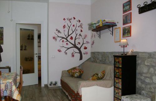 Tuoro sul Trasimeno Casa | La Poventa Wi-Fi e parcheggio in centro