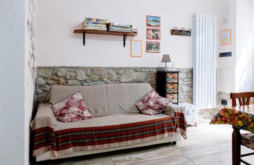 Tuoro sul Trasimeno Casa | La Poventa Wi-Fi e parcheggio in centro