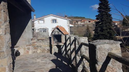 Hoyos del Espino Casa | La Puente 9 de Gredos