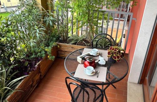 Borgo Roma Apartamento | 'La Quercia' top floor flat