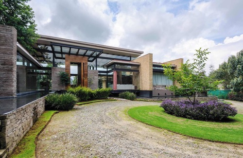 Avándaro Cabaña | La Querencia: Estate with pool in Rancho Avándaro