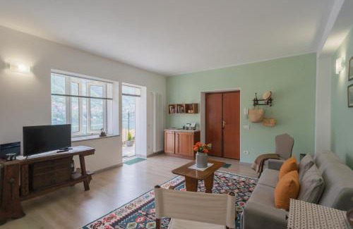 Laglio Apartamento | La Quiete with private Garden by Rent All Como