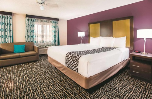Mason Hotel | La Quinta by Wyndham Cincinnati NE - Mason