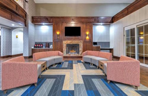 Richland Hills Hotel | La Quinta by Wyndham Fort Worth NE Mall
