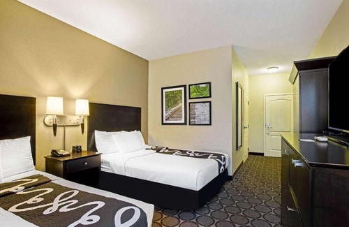 Lexington Hotel | La Quinta by Wyndham Lexington South/Hamburg