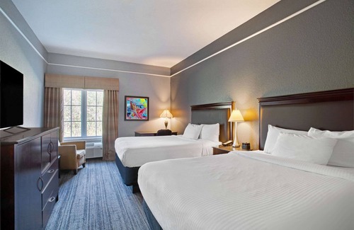 Tillmans Corner Hotel | La Quinta Inn & Suites by Wyndham Mobile - Tillman's Corner